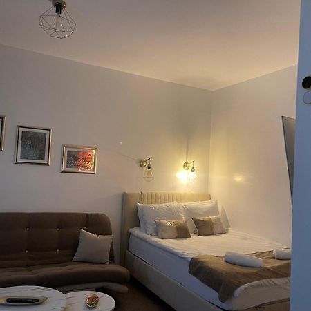 Lily Apartmani Сараево Екстериор снимка