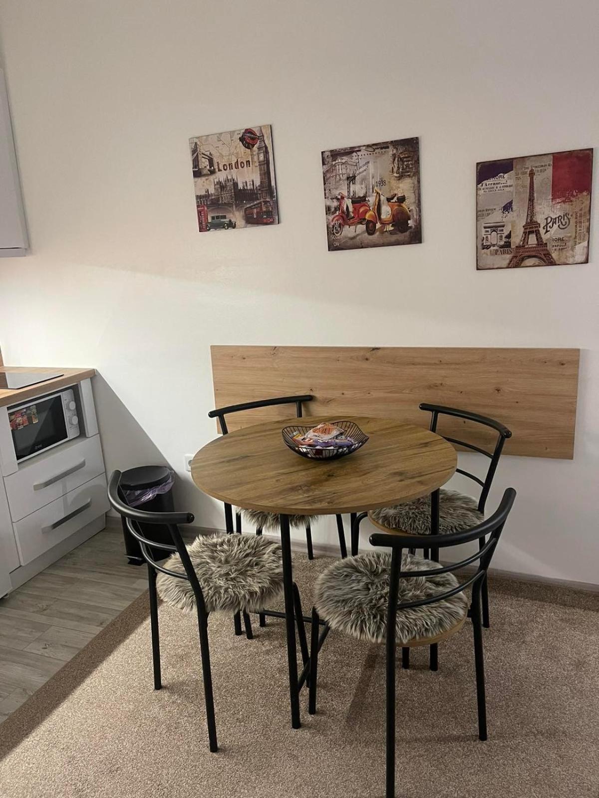 Lily Apartmani Сараево Екстериор снимка