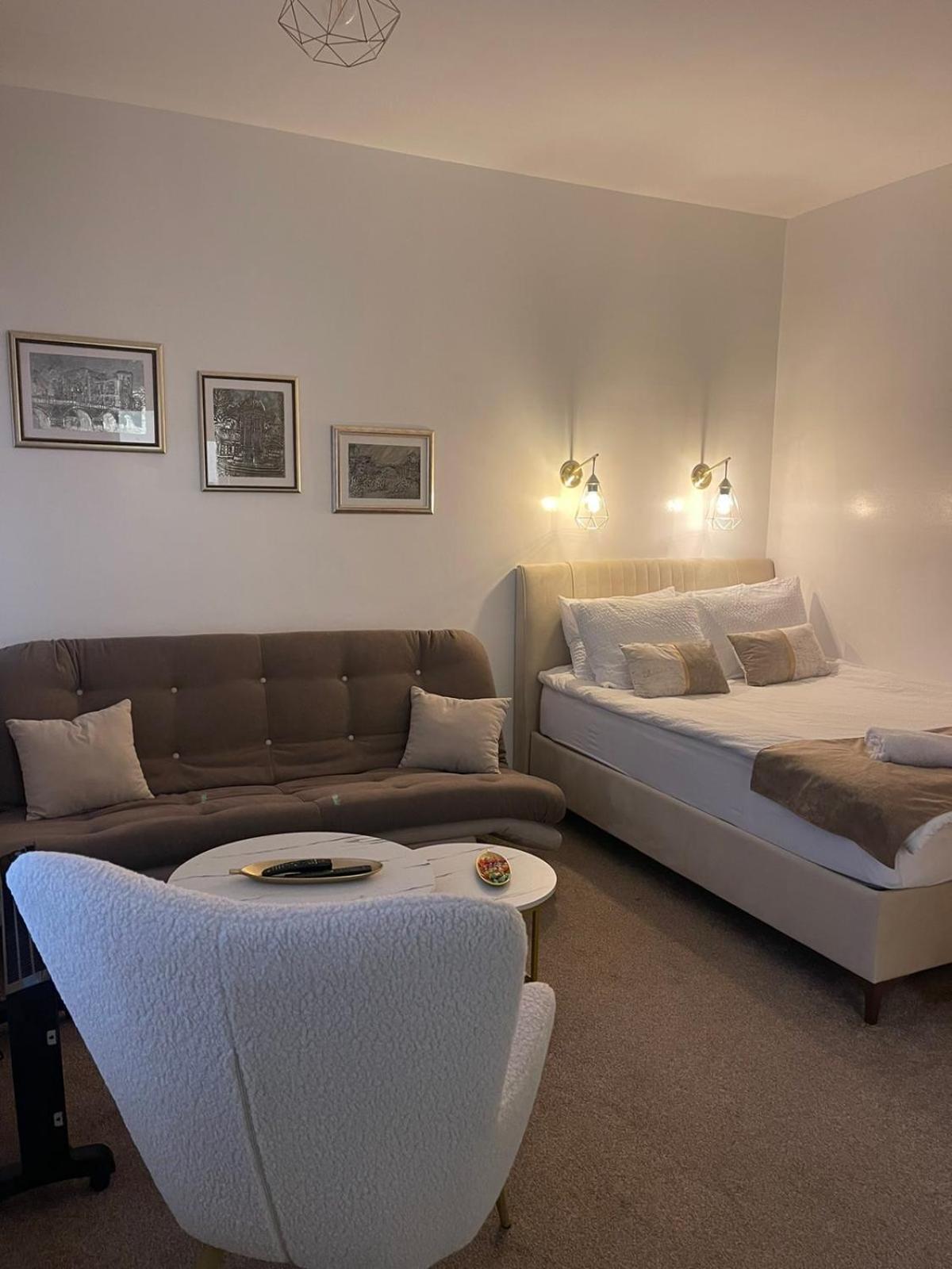 Lily Apartmani Сараево Екстериор снимка